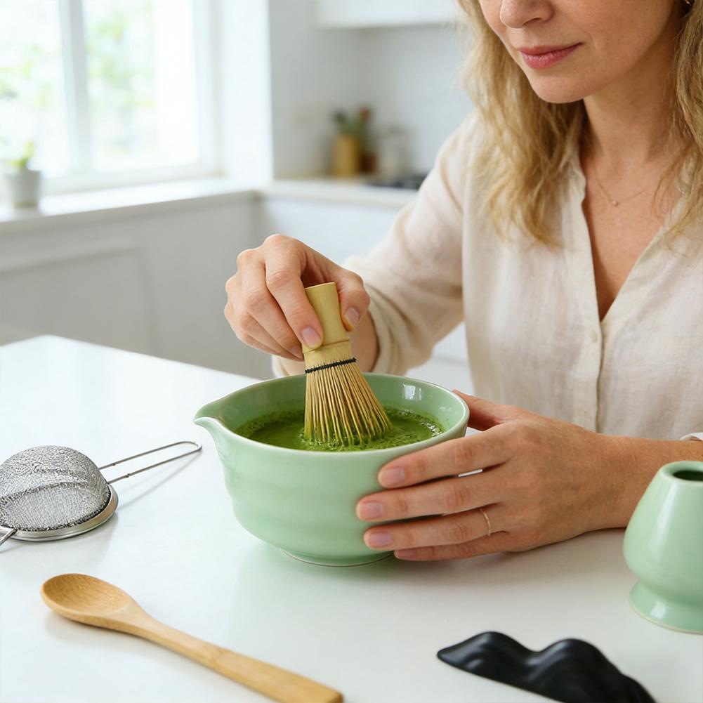 本格的な日本抹茶茶器セット、陶器抹茶茶碗、竹製抹茶泡立て器、 - Bamboo Whisk Chasen のレビューと価格