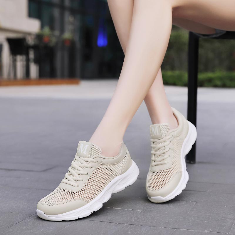 女性用通気性メッシュスニーカー,軽量ランニングシューズ,ベー - Japanese Lifestyle Health のレビューと価格
