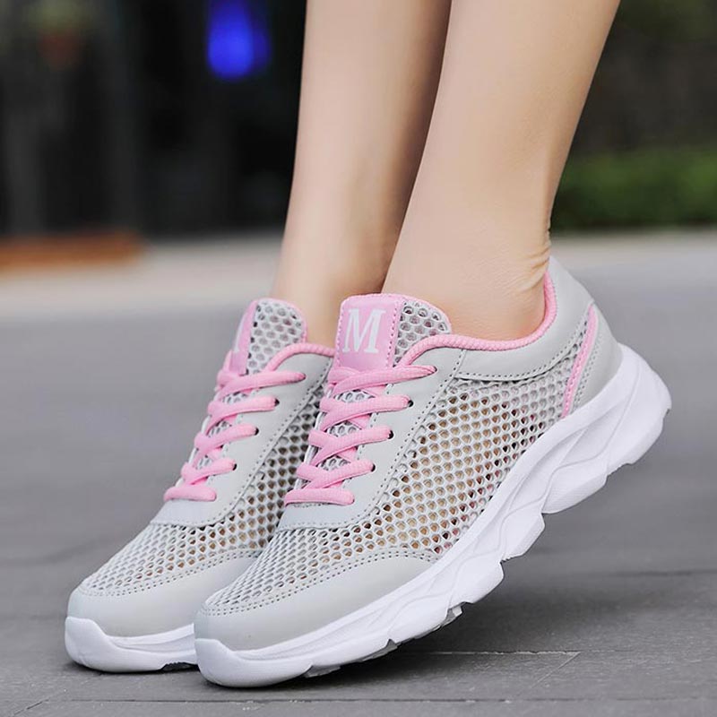 女性用通気性メッシュスニーカー,軽量ランニングシューズ,ベー - Japanese Lifestyle Health のレビューと価格